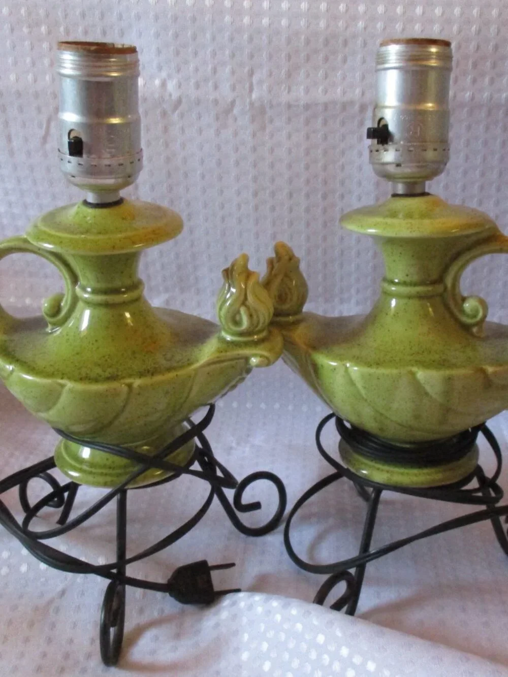 Source Unknown product pair